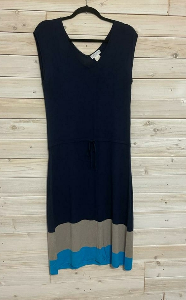🔥🔥%100 Viscose Navy blue sleeveless drees
